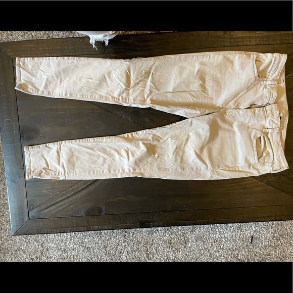 Jegging style tan/beige skinny jeans. - Picture 1 of 2